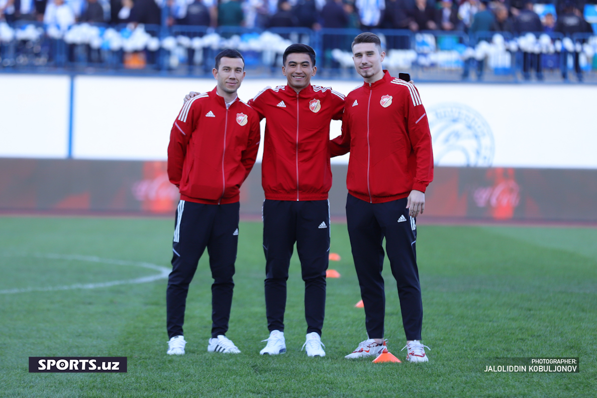 Navbahor - Nasaf. Futbolchilar maydonda