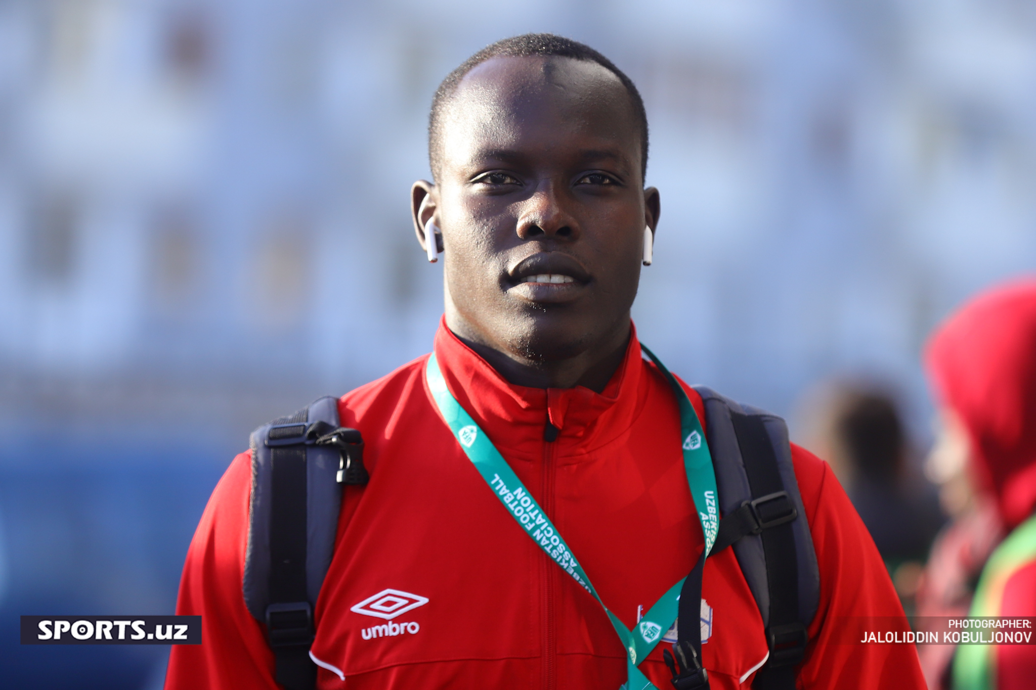 Uzbekistan - Uganda jamoalar stadionga keldi