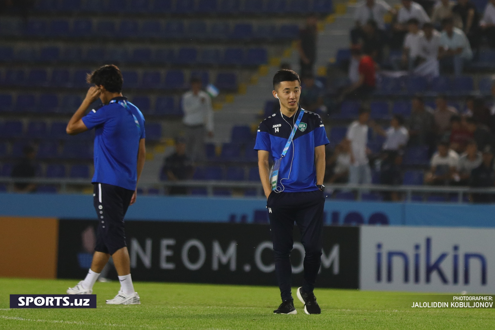 U23 Uzbekistan - Iran futbolchilar stadionda