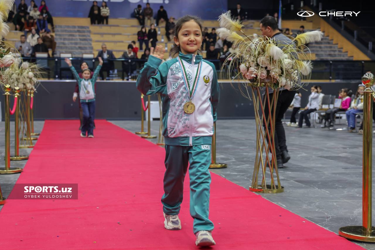 Uzbekistan championship. Nagrajdeniya