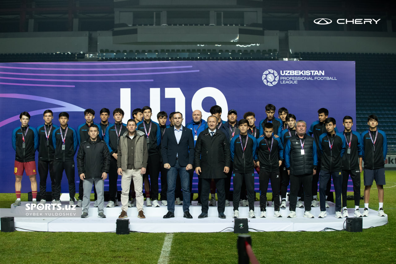 U19 чемпионати. Пахтакор - Насаф: Тақдирлаш