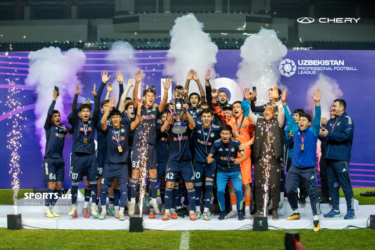 U19 чемпионати. Пахтакор - Насаф: Тақдирлаш