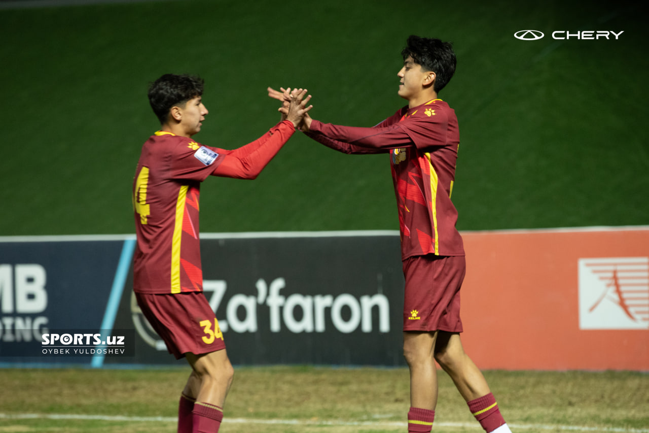 U19 чемпионати. Пахтакор - Насаф: Тақдирлаш