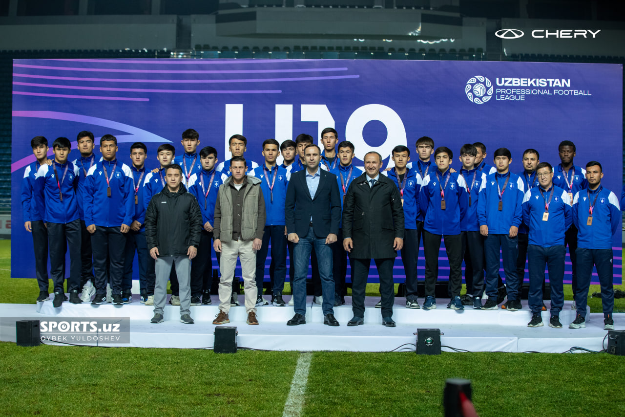 U19 чемпионати. Пахтакор - Насаф: Тақдирлаш