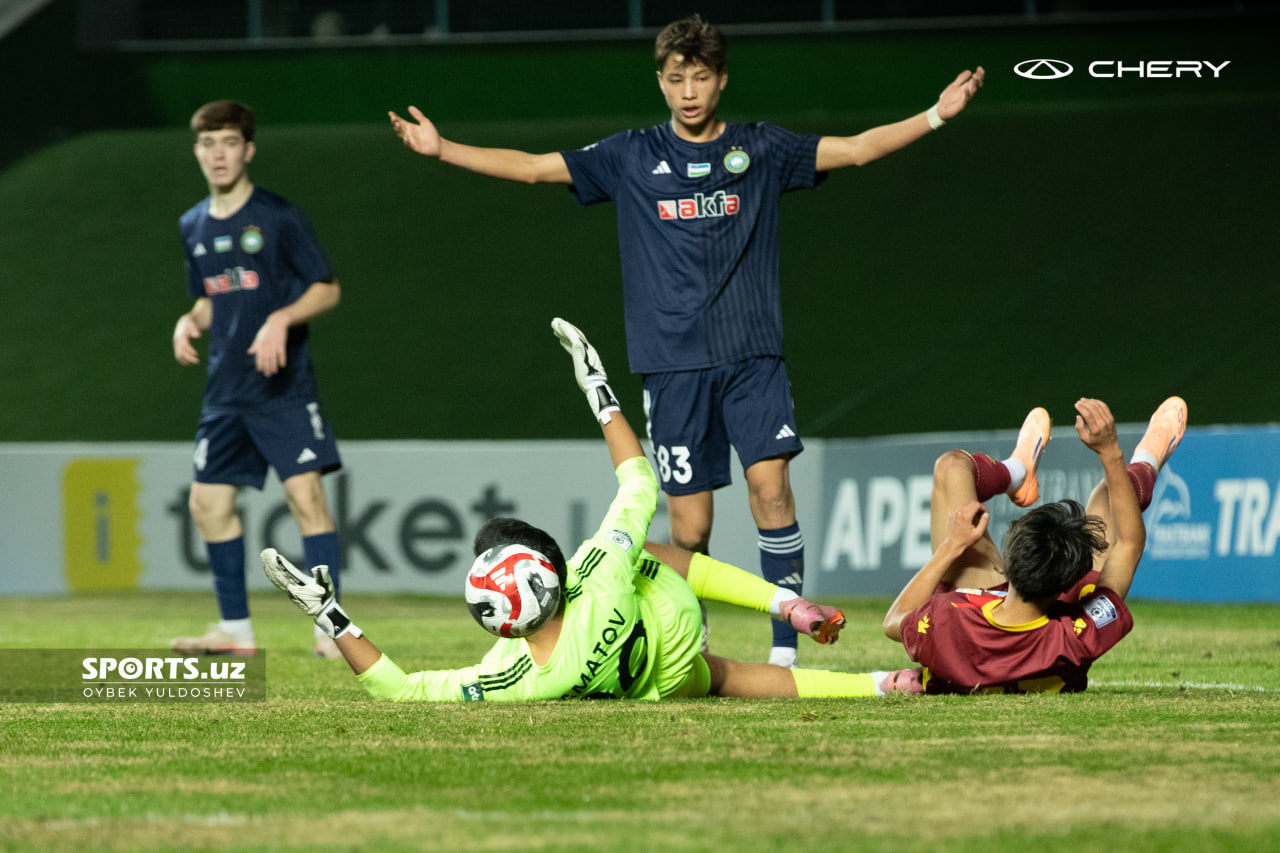 U19 чемпионати. Пахтакор - Насаф: Тақдирлаш