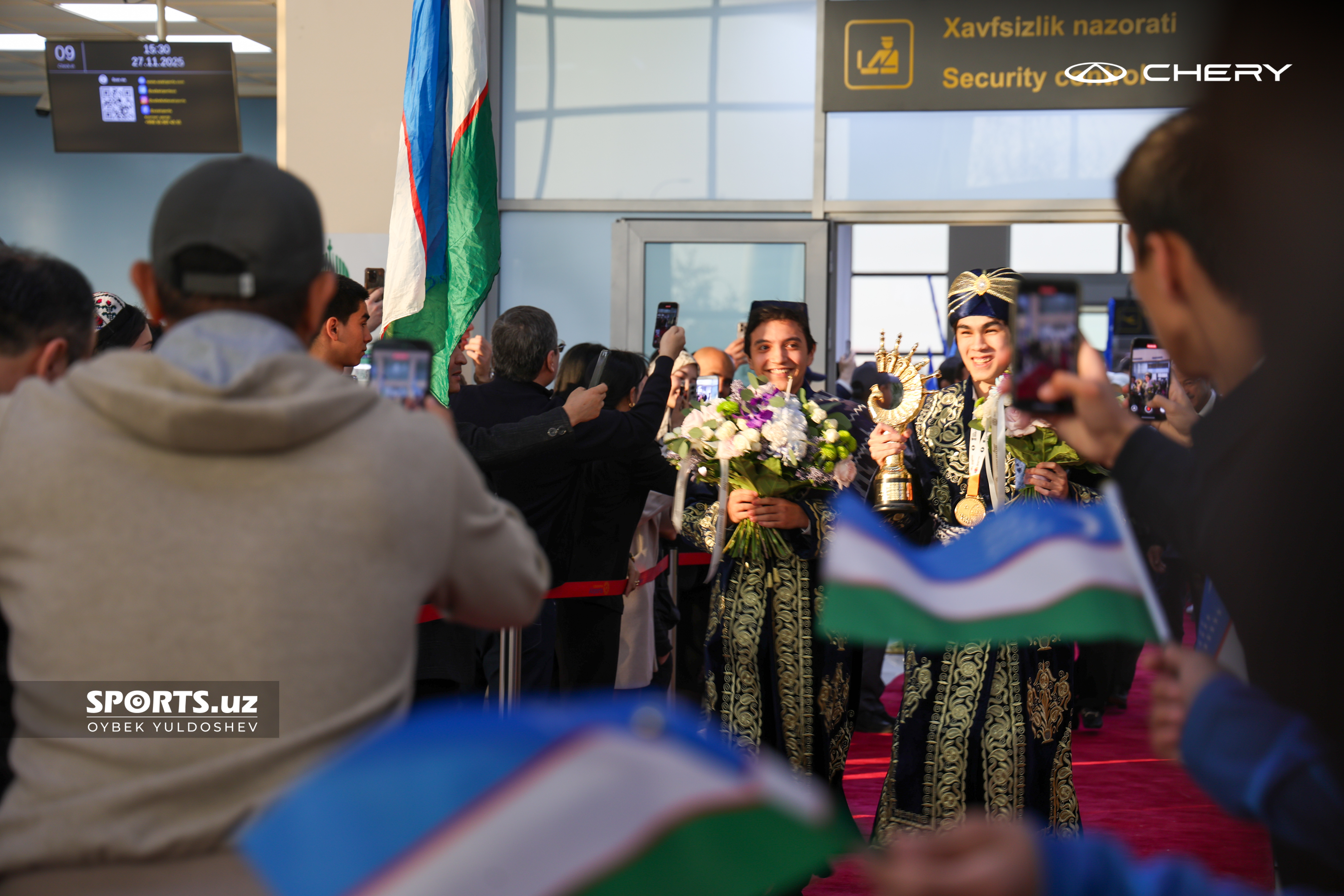 Жаҳон кубоги. Синдаров аэропорт