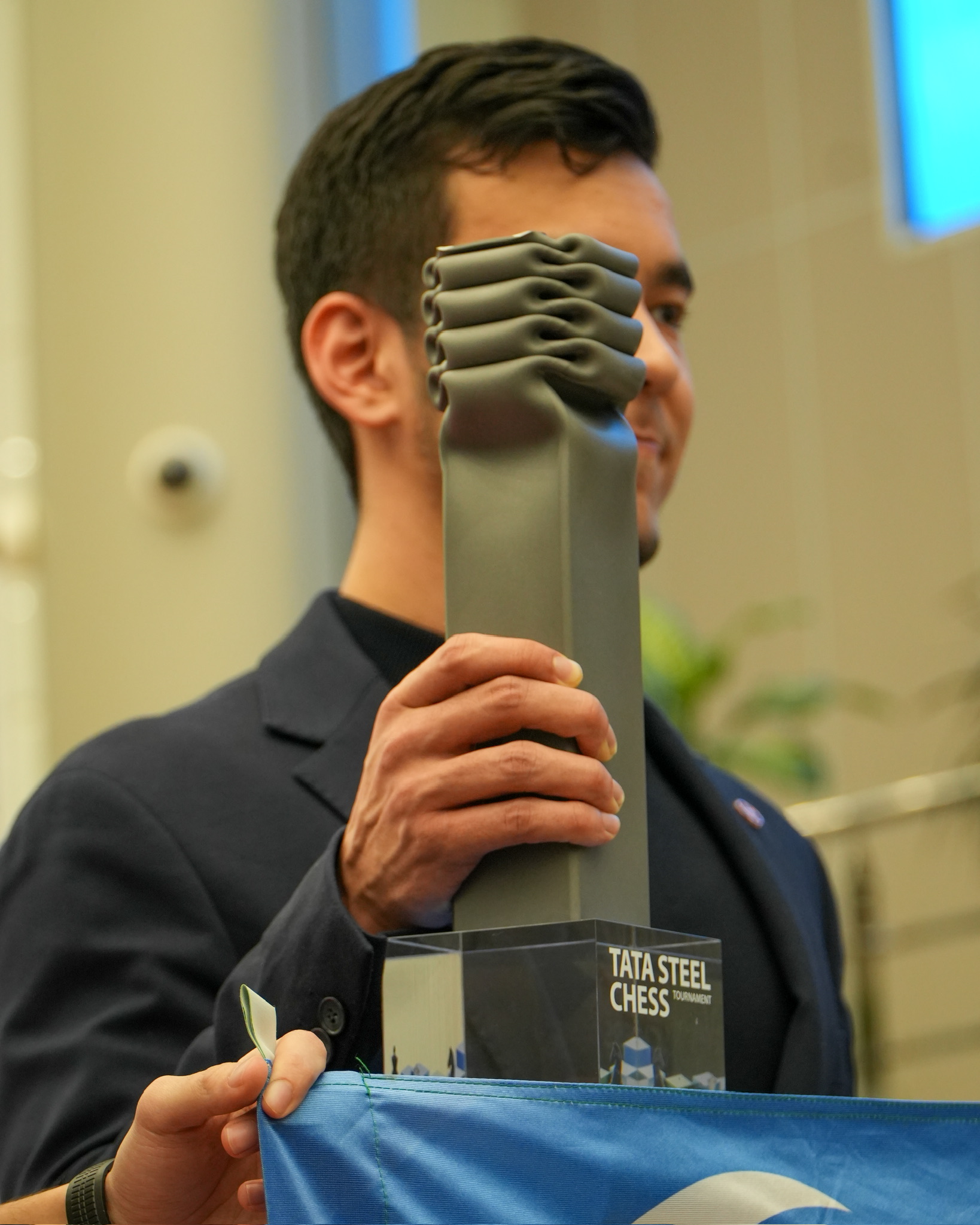 Нодирбек Абдусатторов ва Жавоҳир Синдаров аэропорт