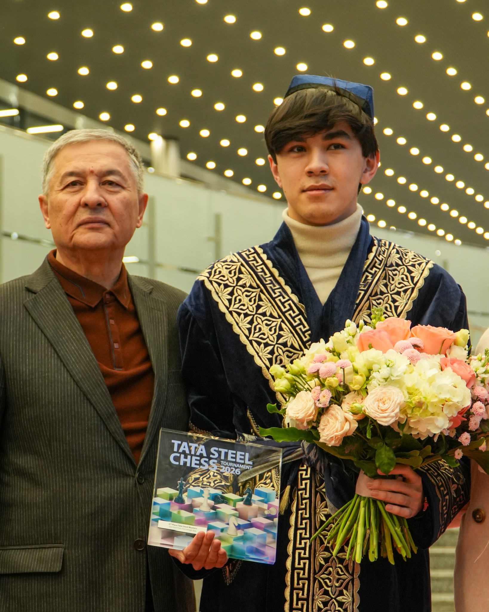 Нодирбек Абдусатторов ва Жавоҳир Синдаров аэропорт