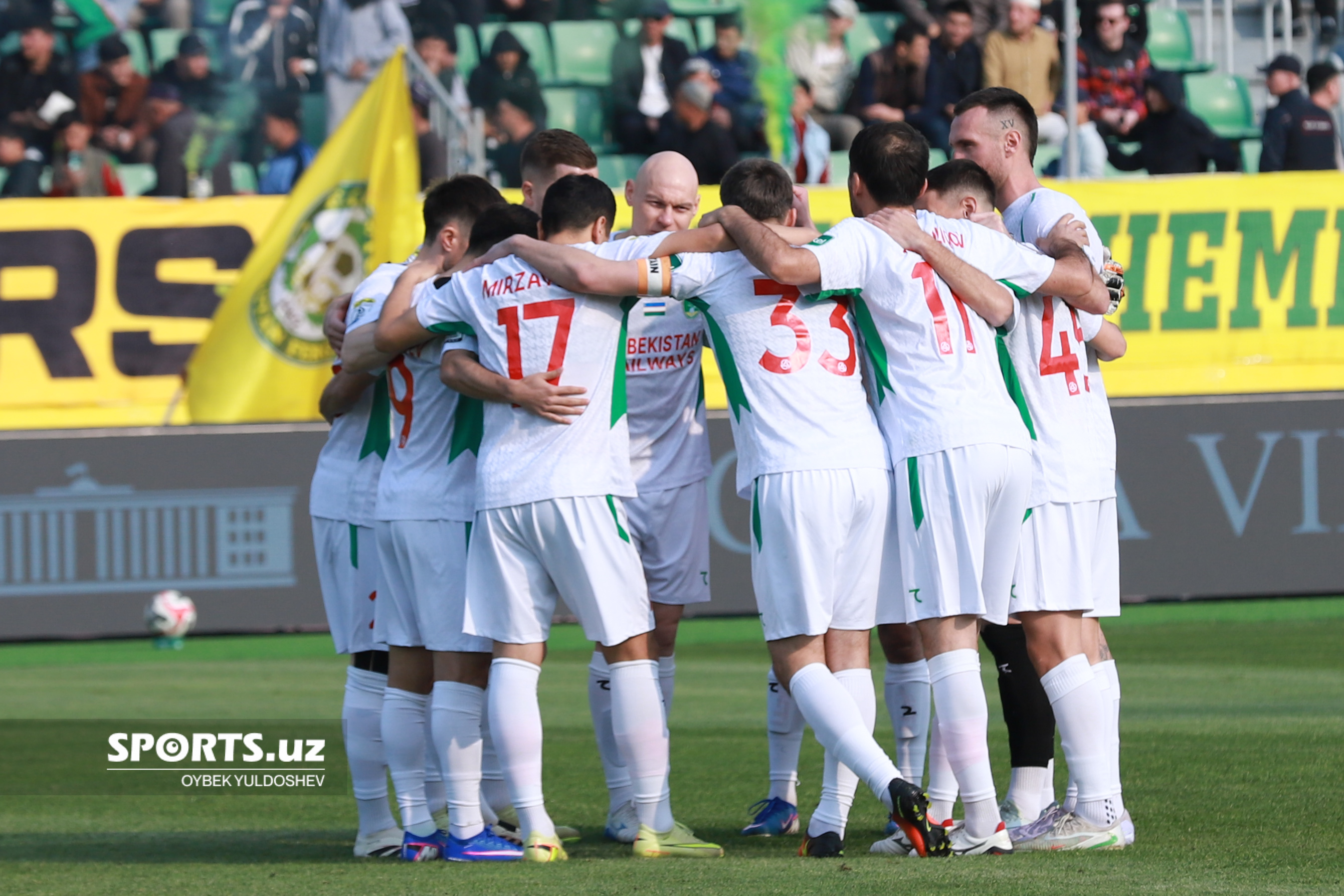 Нефтчи - Локомотив