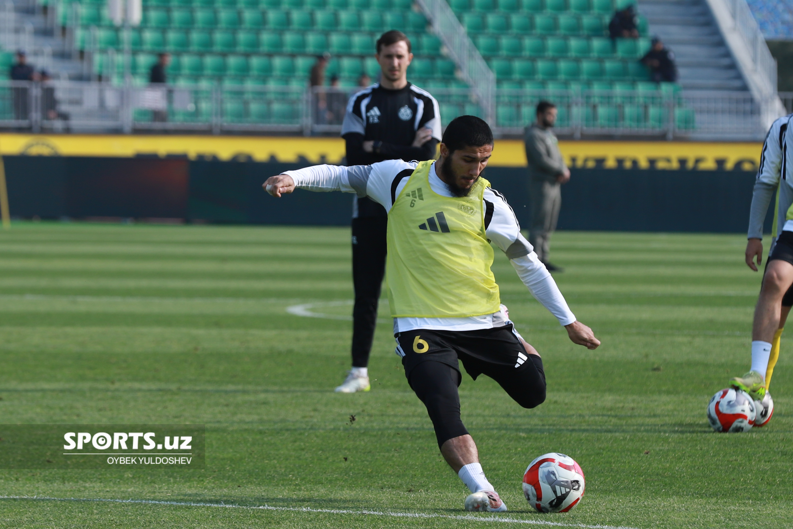 Нефтчи - Локомотив