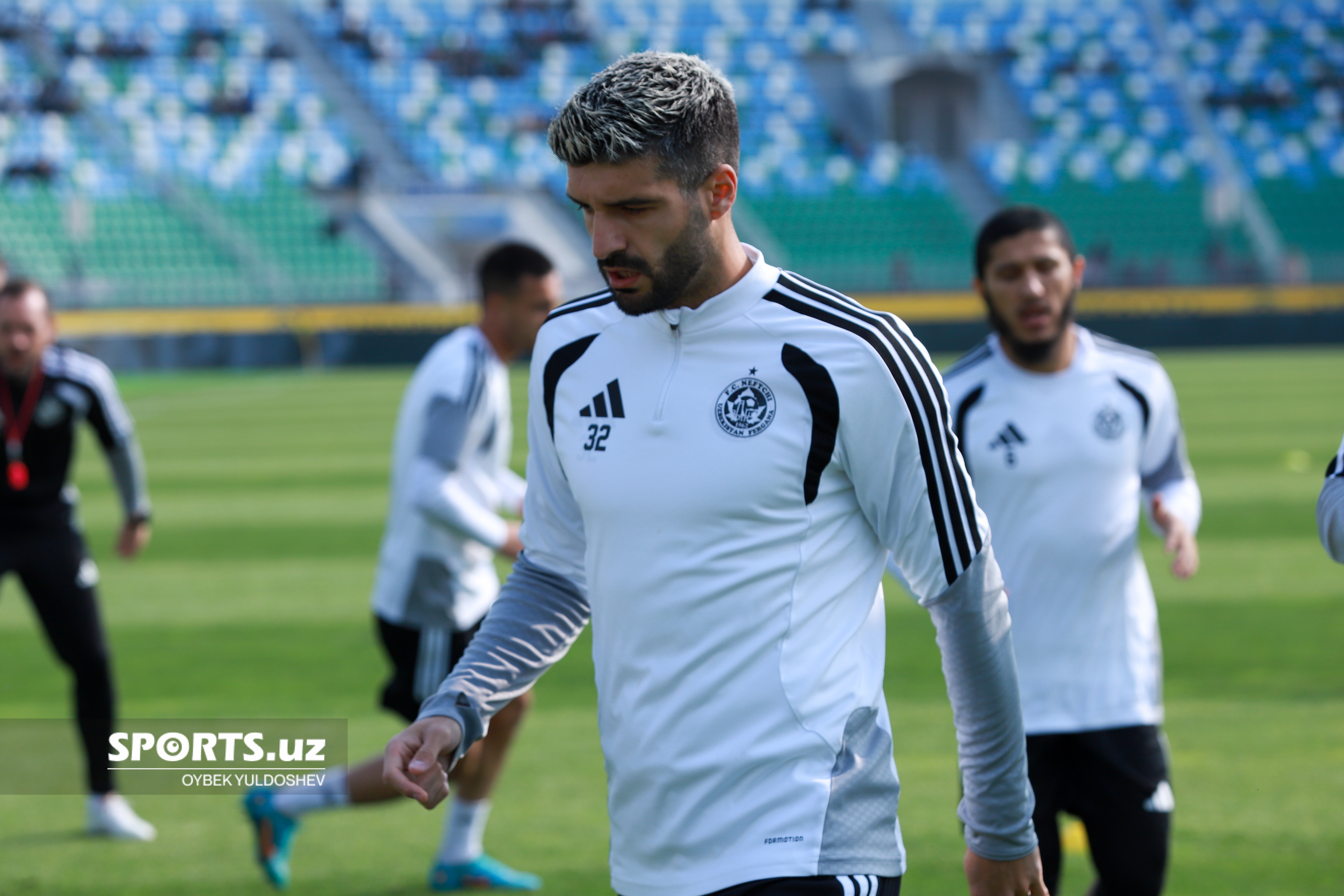 Нефтчи - Локомотив