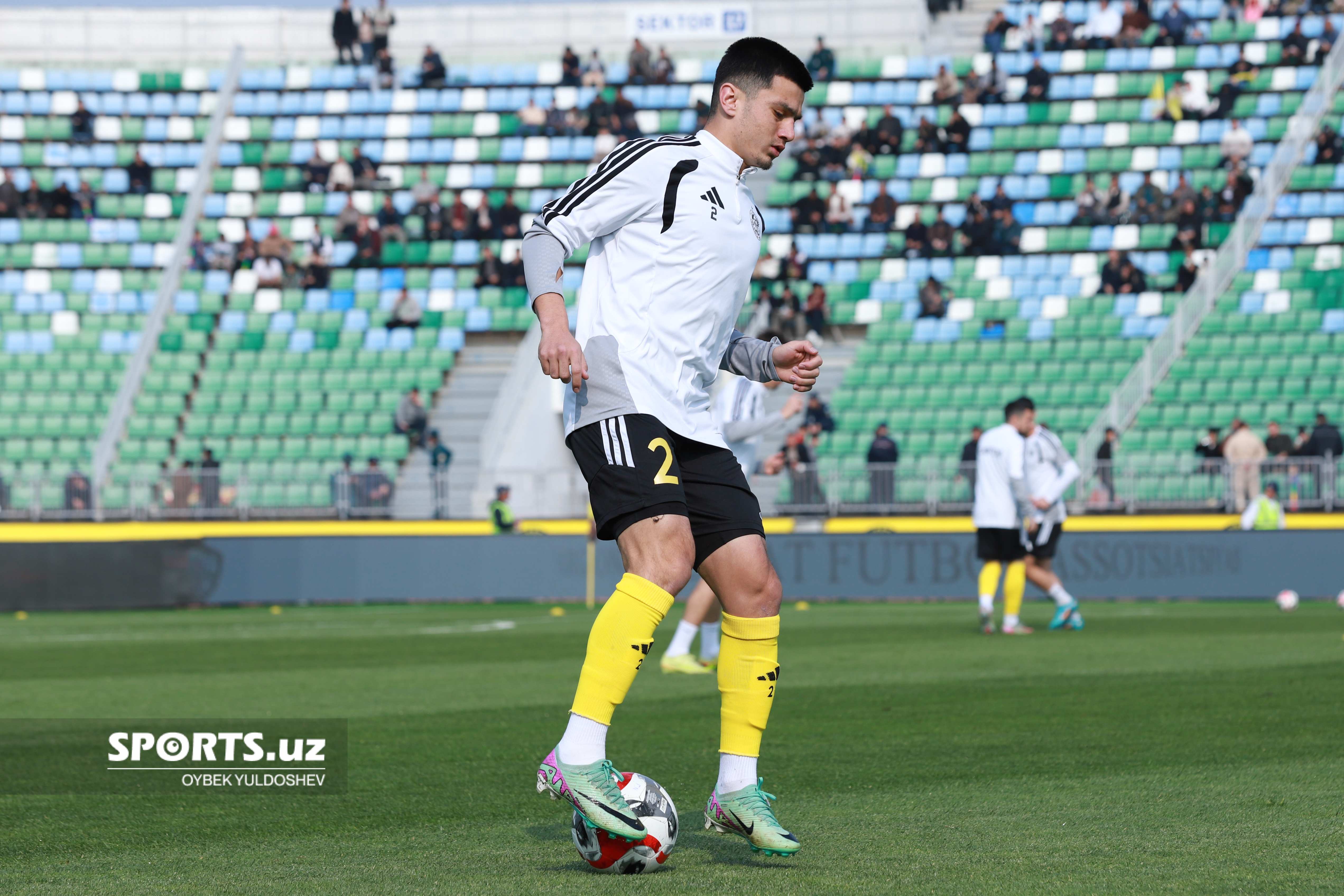 Нефтчи - Локомотив