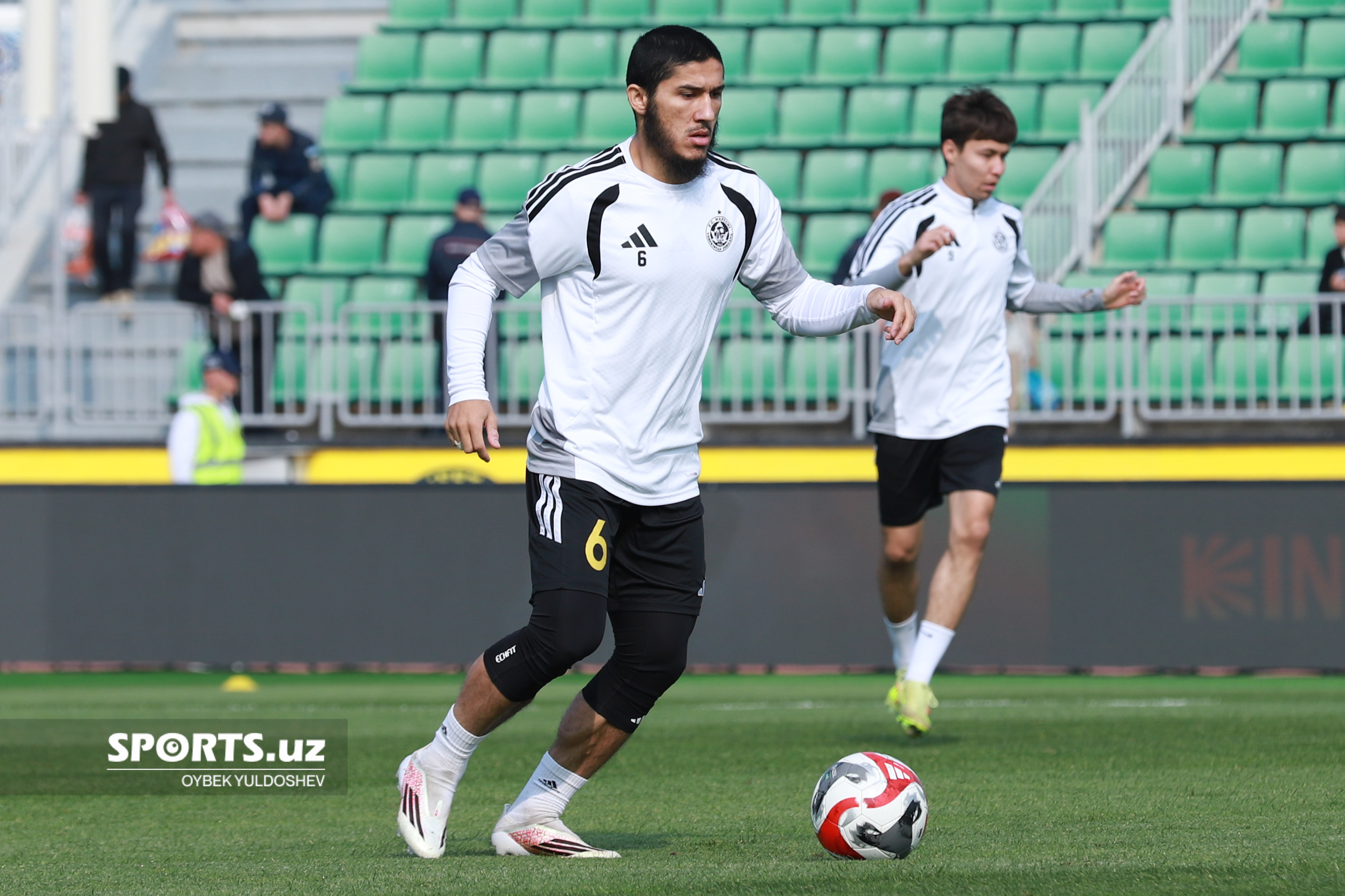 Нефтчи - Локомотив