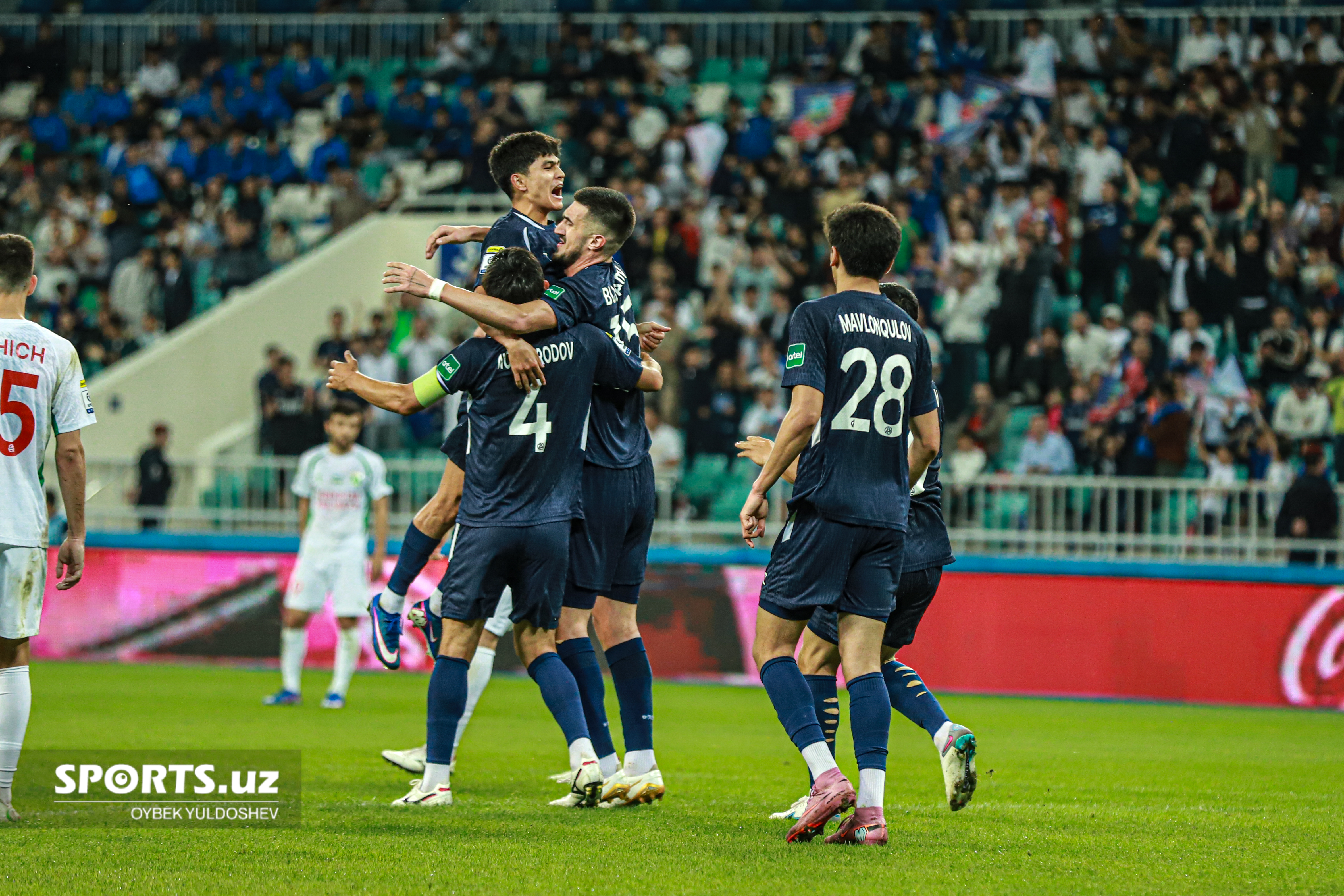 Бунёдкор - Локомотив - 2:0