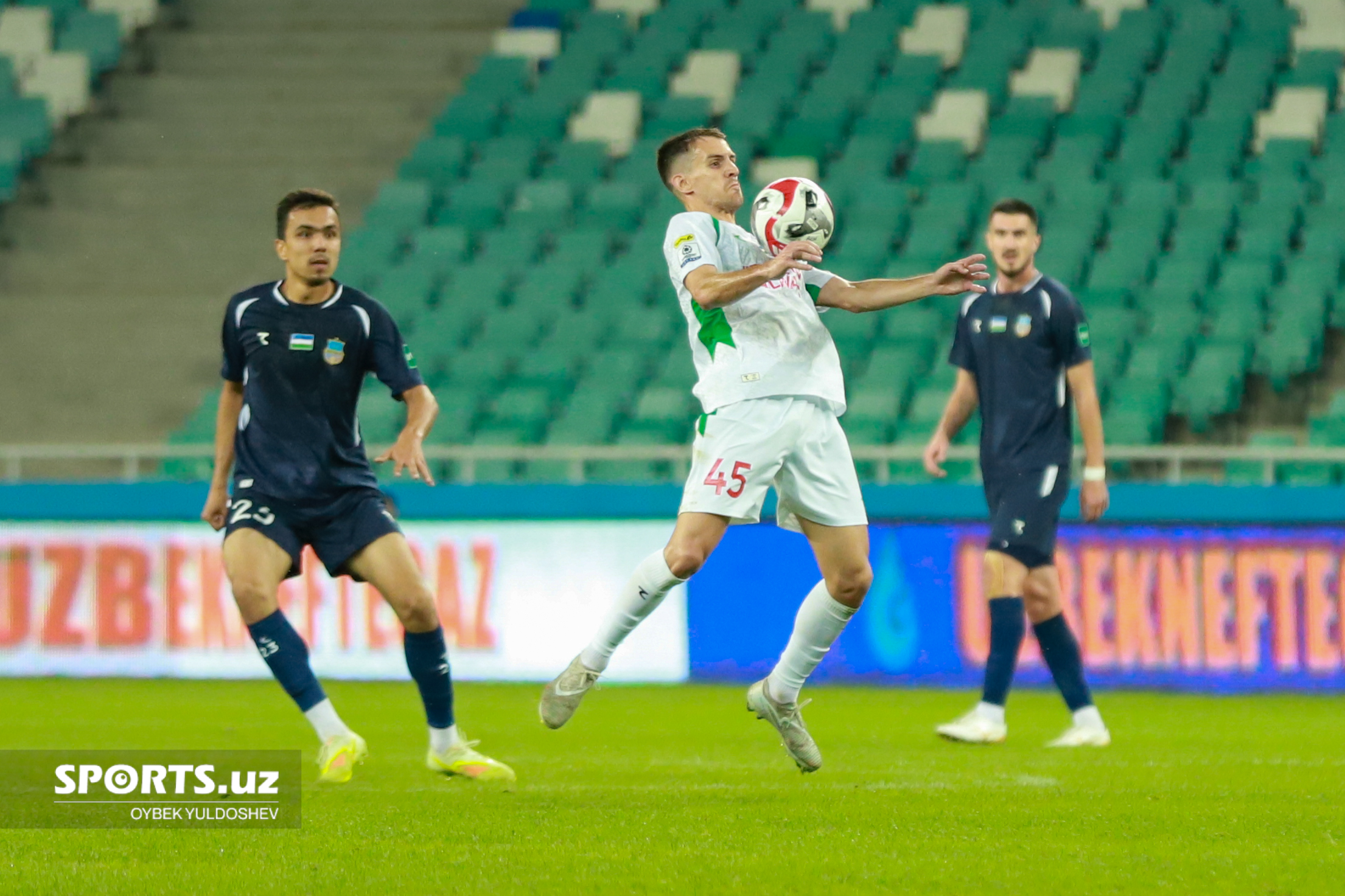 Бунёдкор - Локомотив - 2:0