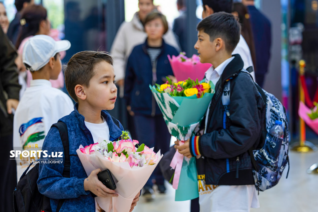 Жавоҳир Синдаров кутиб олиниши