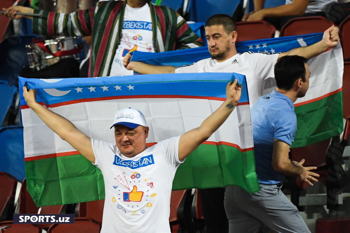 aus_uzb fans