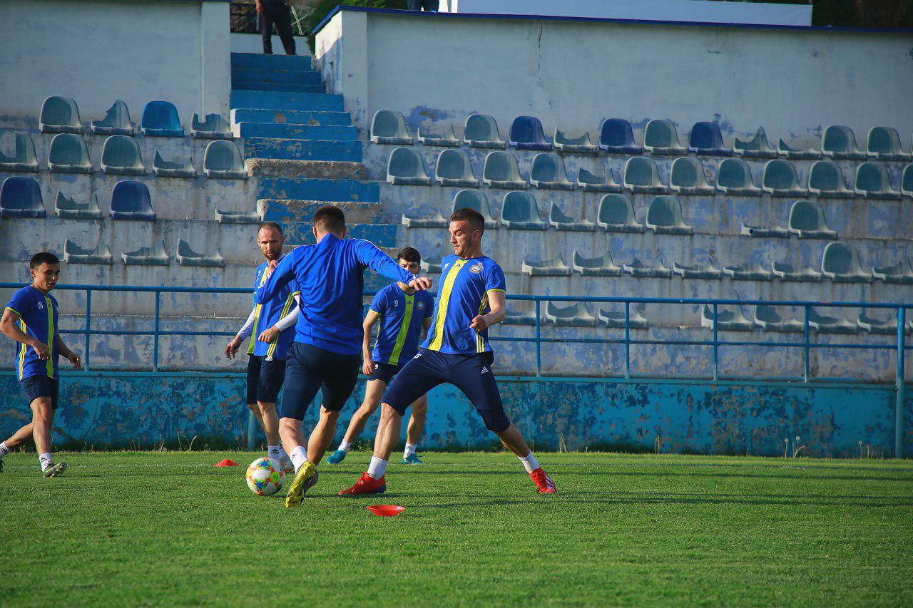 Pakhtakor training