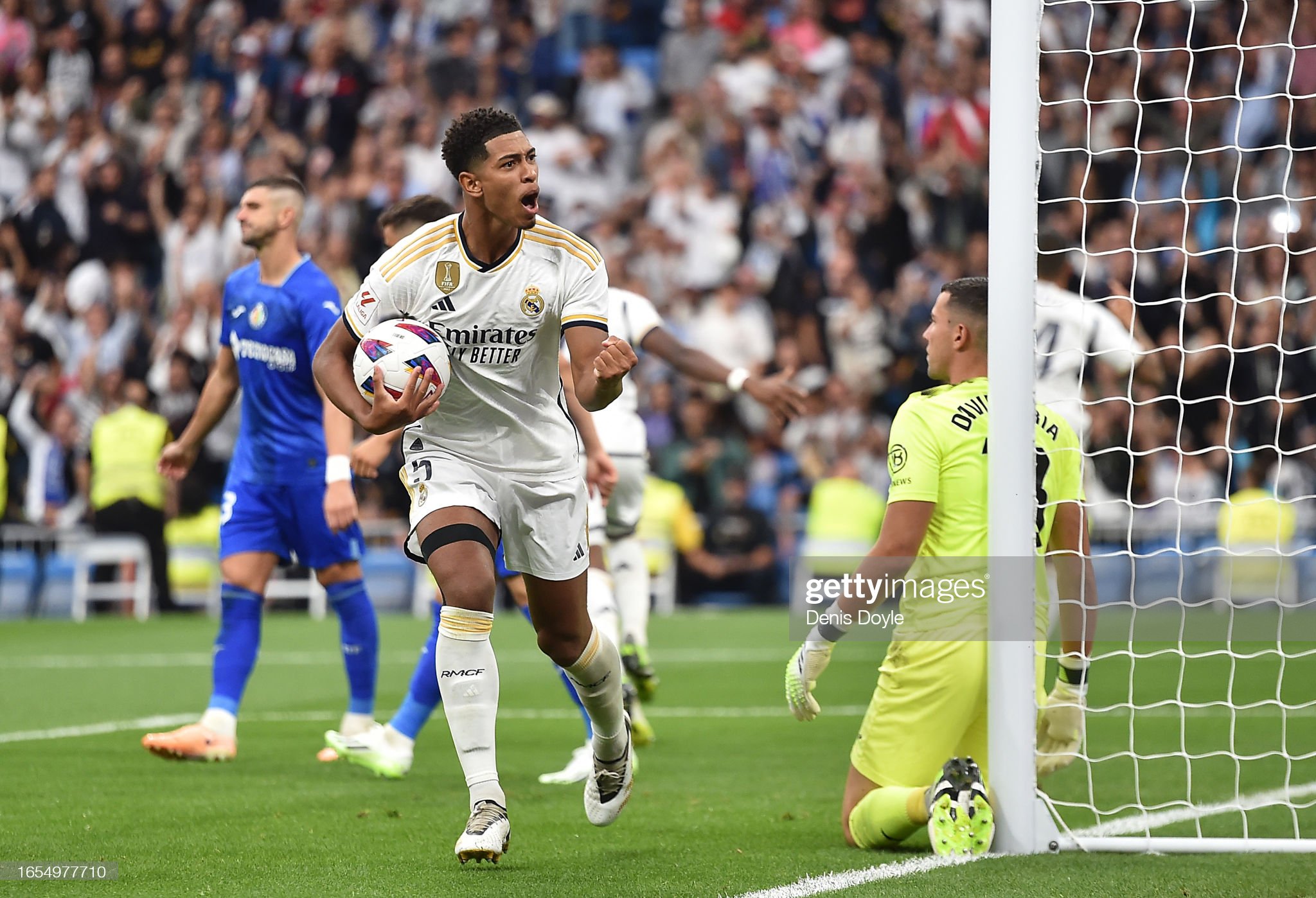 Madrid players. Джуд Беллингем Реал Мадрид 2023. Беллингем футболист Реал Мадрид. Реал Мадрид Джуд Беллингхэм. Реал Мадрид 2023 24.