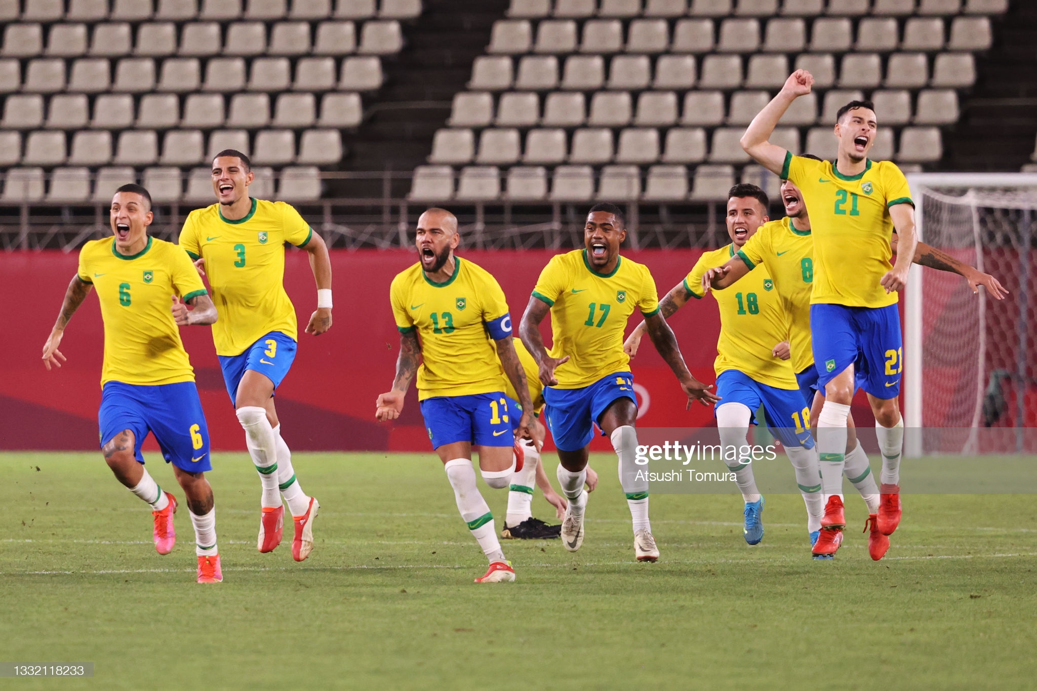 Испания бразилия футбол товарищеский матч. Футбольная команда Бразилии. Бразилия футбол сборная. Сборная Бразилии 2016 год. Бразилия Олимпийские игры футбол.