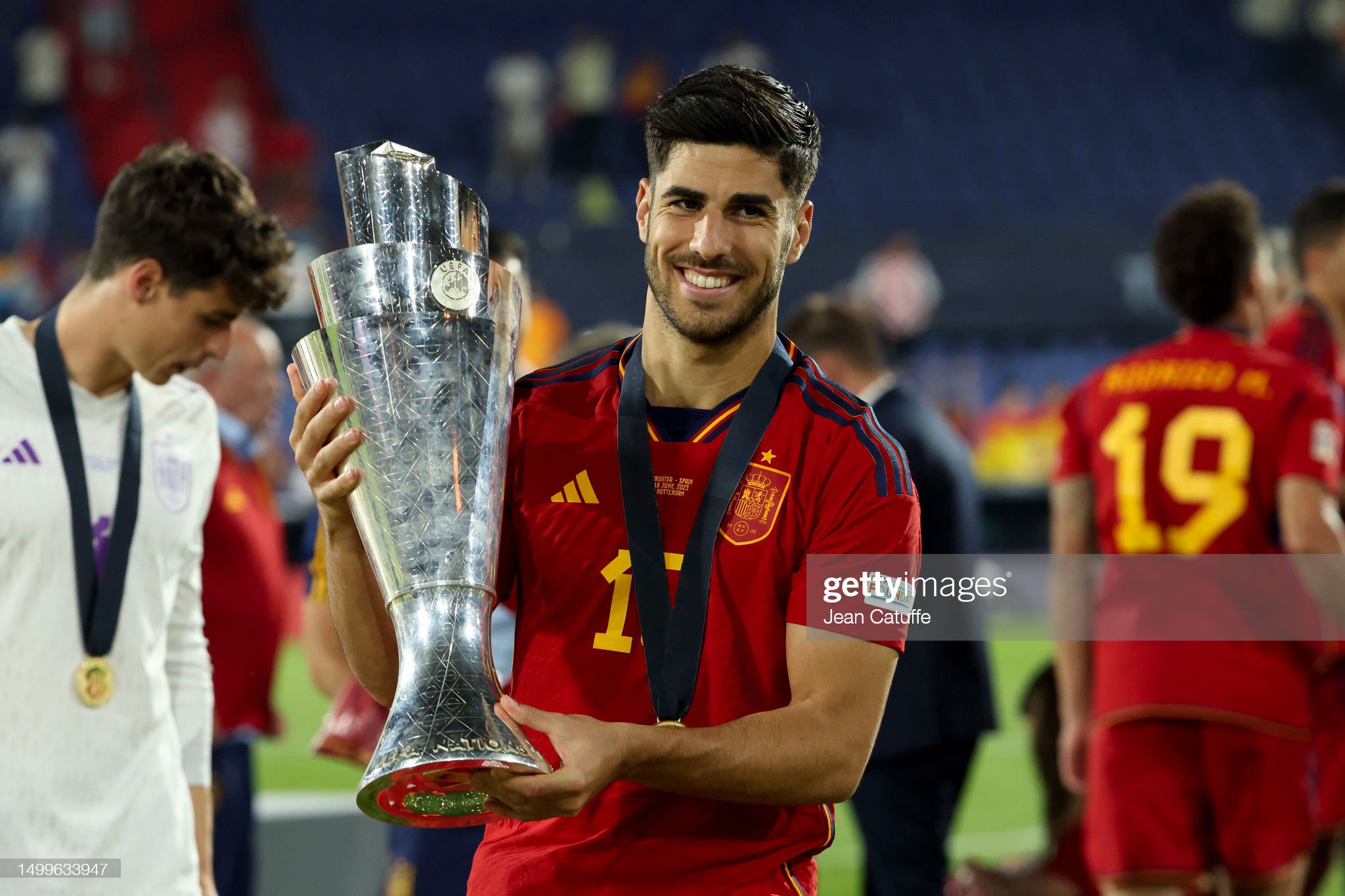 Marco Asensio бритые ноги